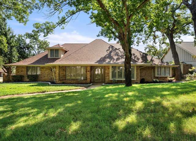Property at 1801 High Vista Ct, Fort Worth, TX 76112, 3 beds, 3 baths