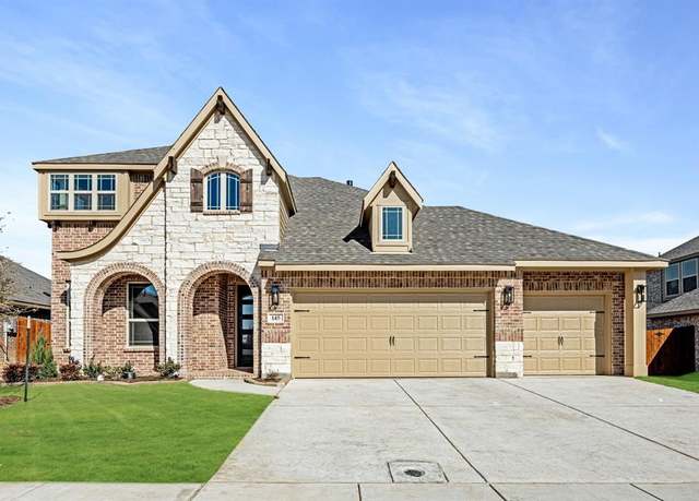 Property at 145 Fireberry Dr, Glenn Heights, TX 75154, 5 beds, 4.5 baths