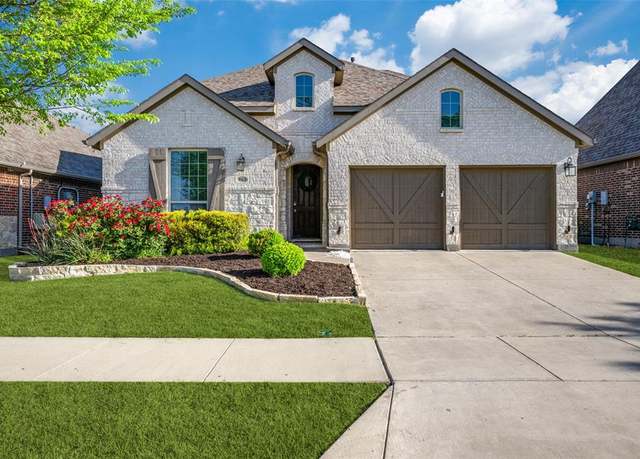 Property at 863 Forest St, Aubrey, TX 76227, 5 beds, 3 baths