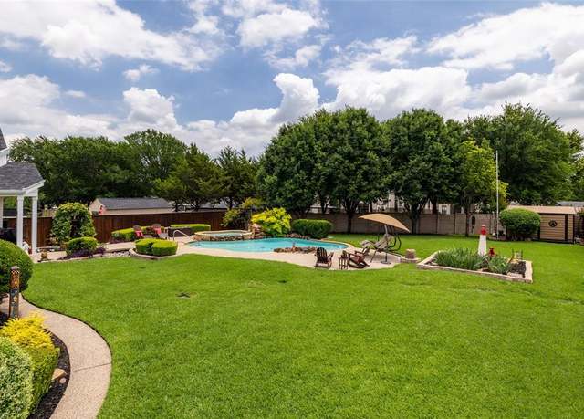 Property at 1204 Dover Heights Trl, Mansfield, TX 76063, 4 beds, 3.5 baths