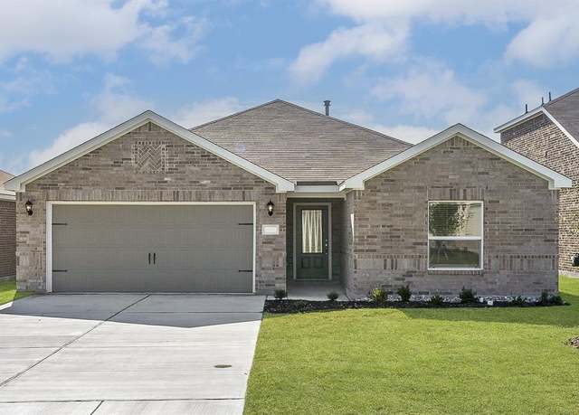 Property at 13404 Gitty Up Cir, Cresson, TX 76035, 3 beds, 2 baths