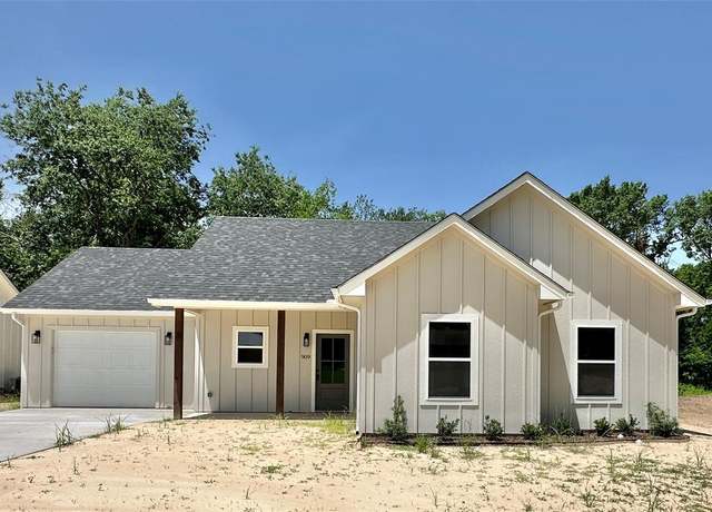 Property at 909 Carter, Sulphur Springs, TX 75482, 3 beds, 2 baths