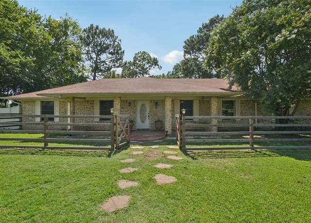 Property at 20002 State Hwy #274, Kemp, TX 75143, 4 beds, 2 baths