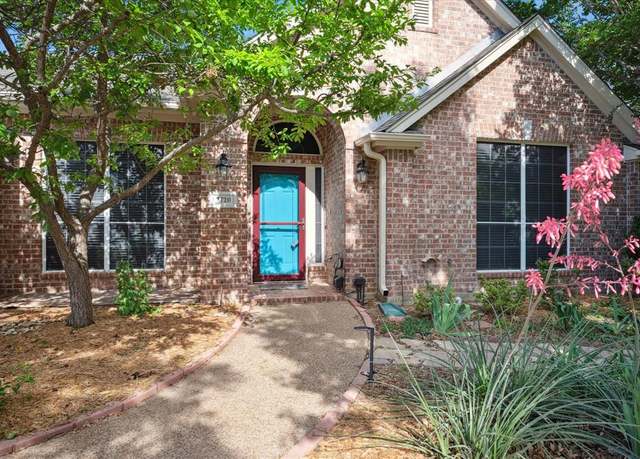 Property at 2720 View Meadow Dr, Grapevine, TX 76051, 4 beds, 2.5 baths