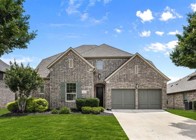 Property at 1020 Highpoint Way, Roanoke, TX 76262, 5 beds, 4.5 baths