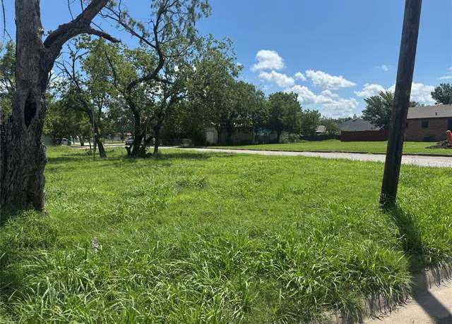 Property at 1609 Marshall St, Kaufman, TX 75142