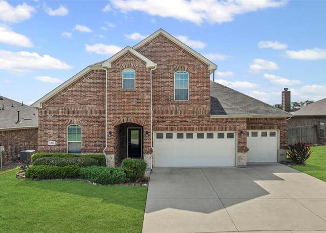 Property at 6924 Muirfield Dr, Arlington, TX 76001, 5 beds, 3 baths