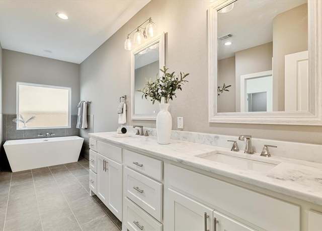 Property at 133 Pueblo Dr, Lake Kiowa, TX 76240, 3 beds, 2.5 baths