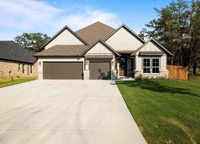Property at 133 Pueblo Dr, Lake Kiowa, TX 76240, 3 beds, 2.5 baths