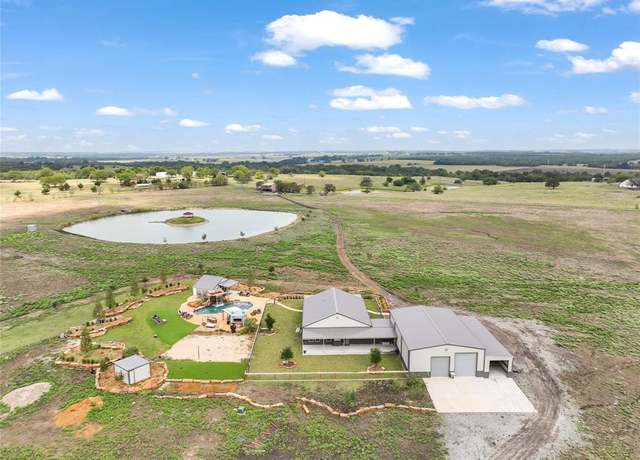 Property at 1011 Cr-322, Valley View, TX 76272, 6 beds, 3.5 baths