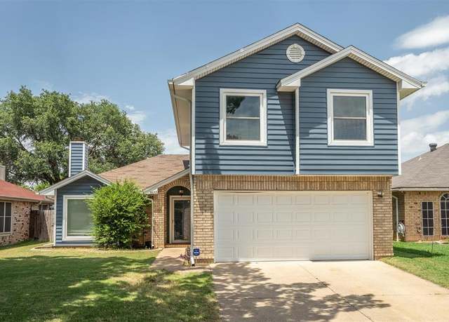 Property at 8633 Brushy Creek Trl, Fort Worth, TX 76118, 3 beds, 2.5 baths