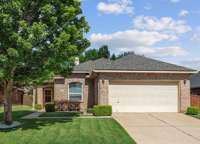 Property at 5200 Timberland Pkwy, Flower Mound, TX 75028, 3 beds, 2 baths