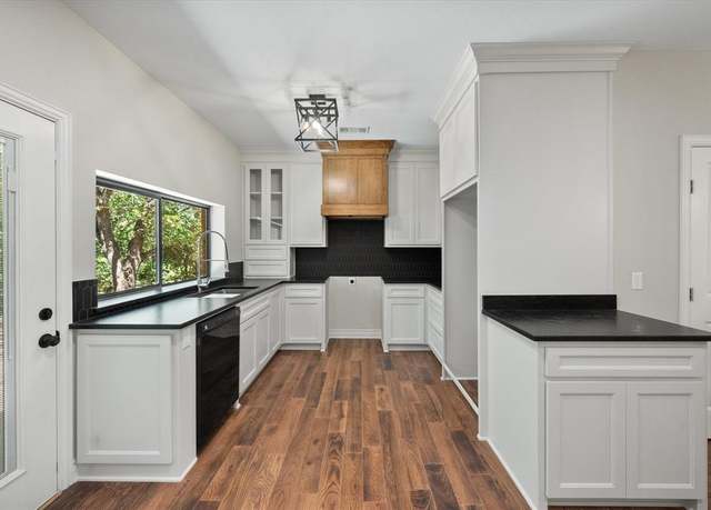 Property at 3700 NW County Road 0016, Corsicana, TX 75110, 3 beds, 2 baths