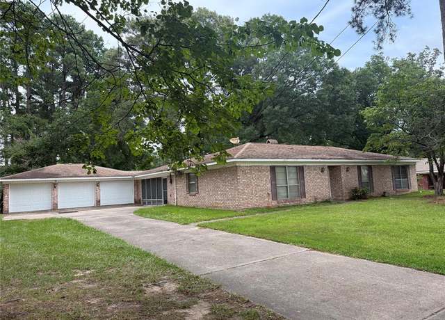 Property at 852 Poleman Rd, Shreveport, LA 71107, 4 beds, 2 baths