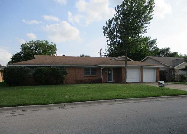 Property at 7004 Corona Dr, North Richland Hills, TX 76180, 3 beds, 2 baths
