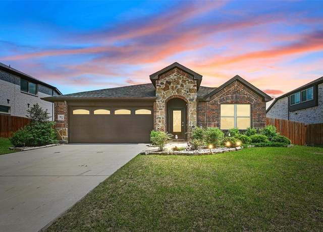Property at 3812 Wheatland Trl, Forney, TX 75126, 3 beds, 2 baths