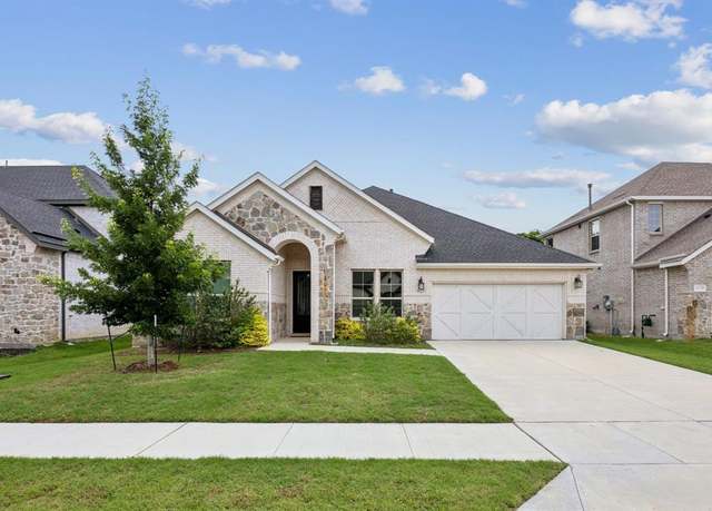 Property at 625 Lake Cove Dr, Little Elm, TX 75068, 4 beds, 2 baths