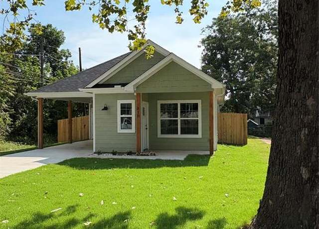Property at 410 N Houston Ave, Denison, TX 75021, 3 beds, 2 baths