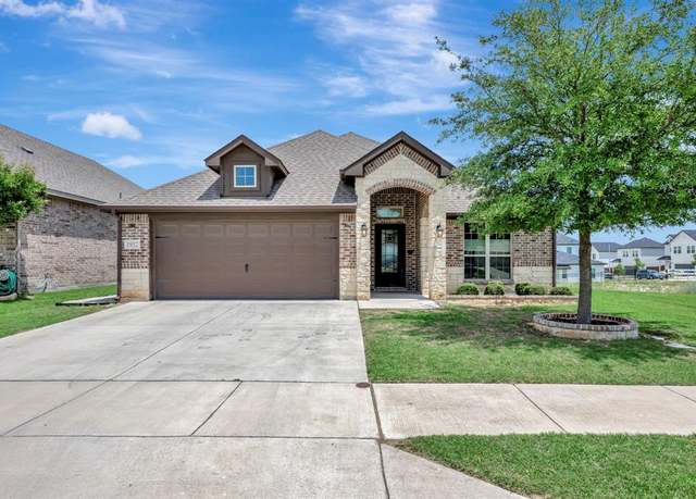 Property at 1932 Arroyo Verde Trl, Fort Worth, TX 76131, 3 beds, 2 baths