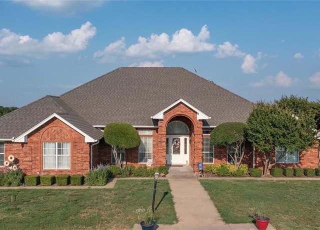 Property at 2424 FM 3297, Bonham, TX 75418, 3 beds, 2.5 baths