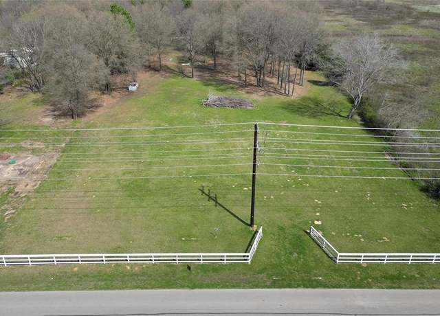 Property at 212 E Will White Rd, Tool, TX 75143