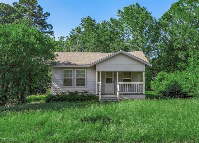 Property at 410 Bailey St, Minden, LA 71055, 3 beds, 1 bath