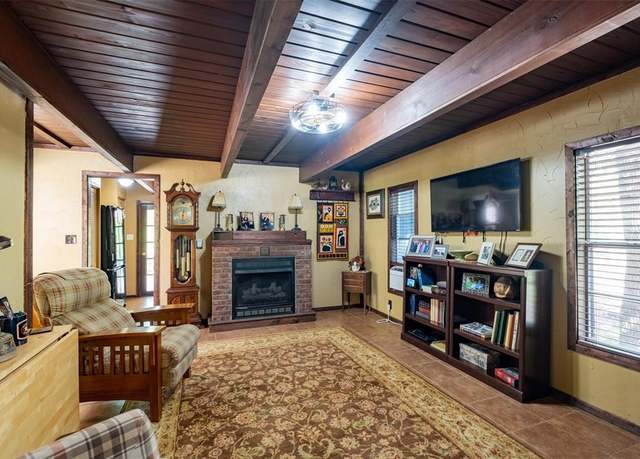Property at 141 County Road 1904, Jacksonville, TX 75766, 1 bed, 1 bath