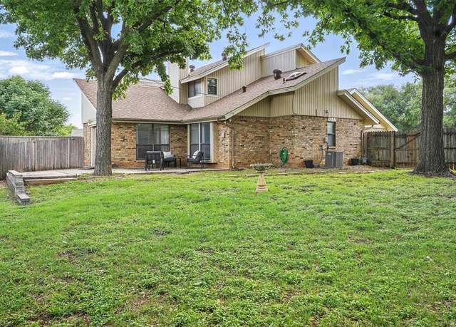 Property at 105 Yorkshire Ct, Euless, TX 76040, 2 beds, 2 baths