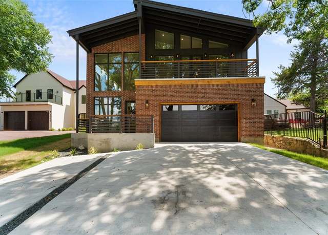 Property at 3110 W Jefferson Blvd, Dallas, TX 75211, 4 beds, 3 baths