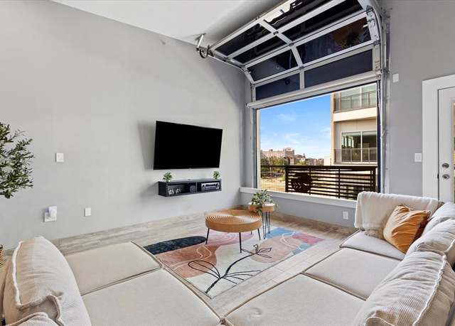 Property at 1111 S Akard St #405, Dallas, TX 75215, 1 bed, 1 bath