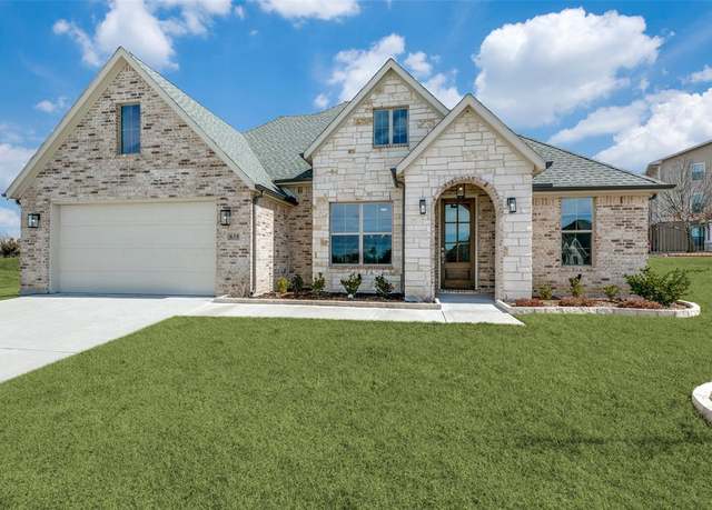Property at 635 Community Ln, Rockwall, TX 75087, 3 beds, 3 baths