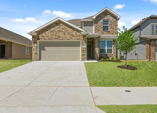 Property at 1004 Wingjet Way, Fort Worth, TX 76131, 4 beds, 3 baths