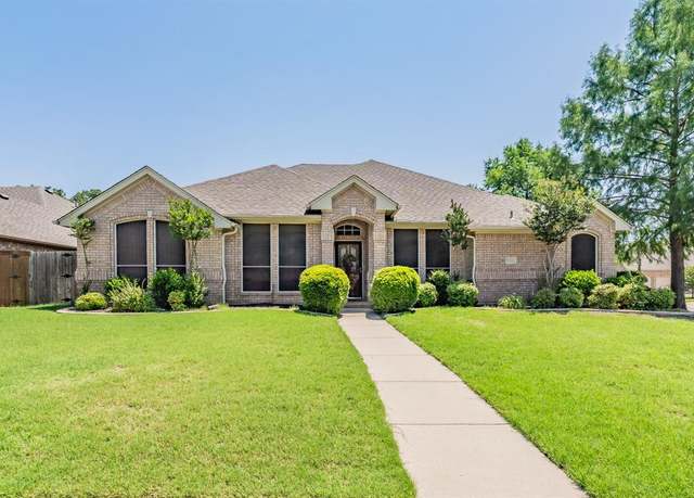 Property at 8300 Red Rose Trl, North Richland Hills, TX 76182, 4 beds, 2 baths