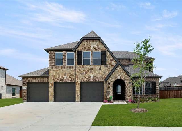 Property at 850 Blue Heron Dr, Forney, TX 75126, 5 beds, 4 baths