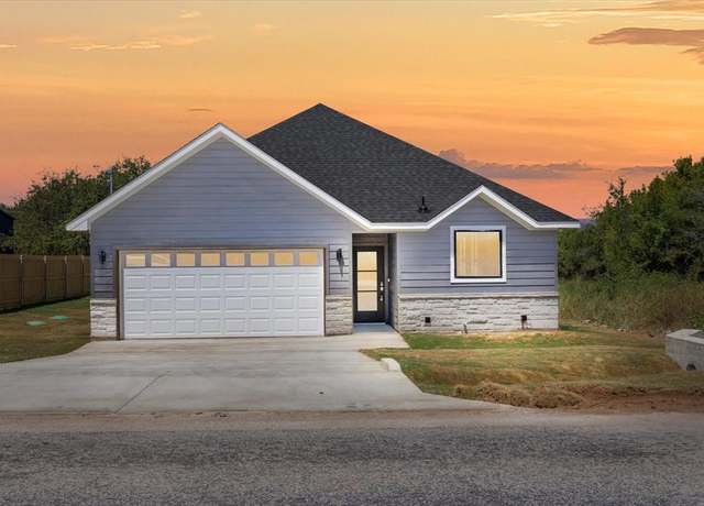 Property at 810 Ports O Call Dr, Granbury, TX 76048, 3 beds, 2 baths