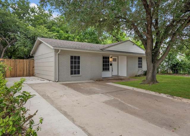 Property at 811 N Cooper St, Arlington, TX 76011, 4 beds, 2.5 baths
