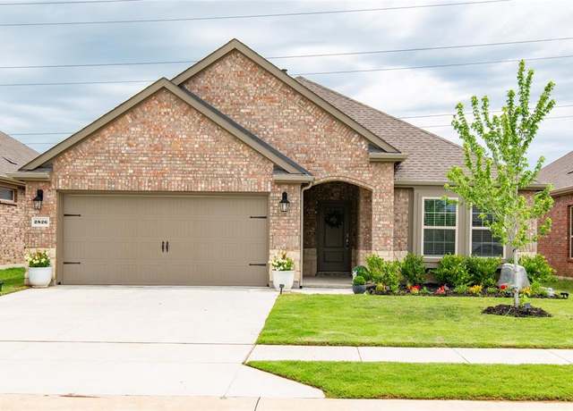 Property at 2826 Moccasin Ln, Aubrey, TX 76227, 3 beds, 2 baths