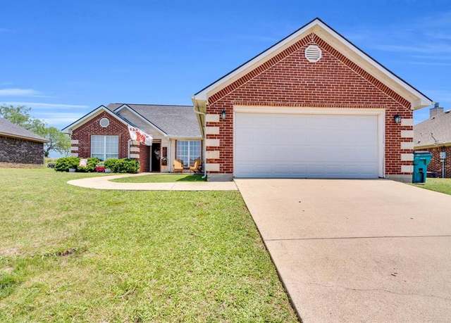 Property at 201 Chambers Creek Cir, Maypearl, TX 76064, 3 beds, 2 baths