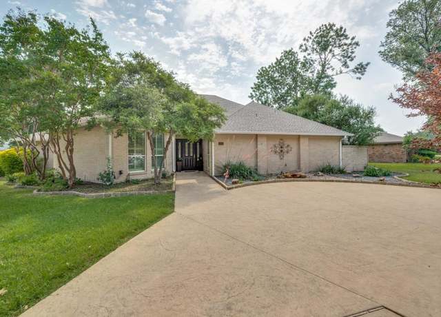 Property at 4005 Villa Grove Dr, Dallas, TX 75287, 4 beds, 3 baths