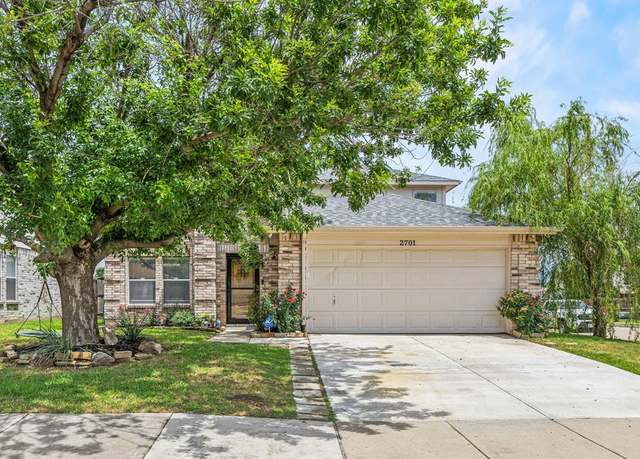 Property at 2701 Peach Dr, Little Elm, TX 75068, 4 beds, 2.5 baths