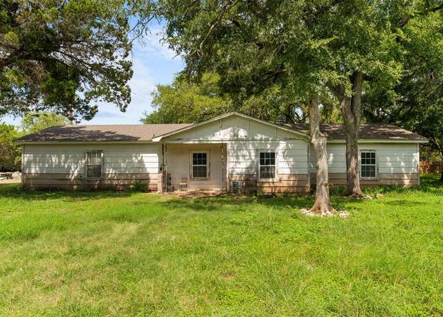 Property at 517 County Road 1700, Clifton, TX 76634, 2 beds, 1 bath