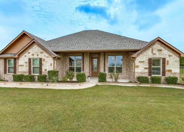 Property at 514 Cooper Ct, Nevada, TX 75173, 3 beds, 2 baths