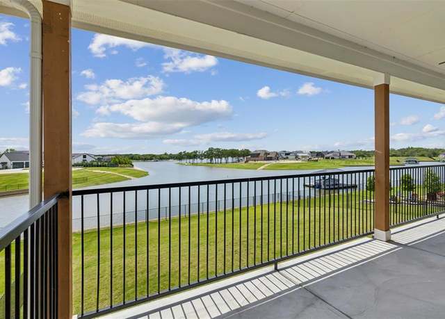 Property at 5904 Hudson Sail Cir, Fort Worth, TX 76179, 5 beds, 4.5 baths