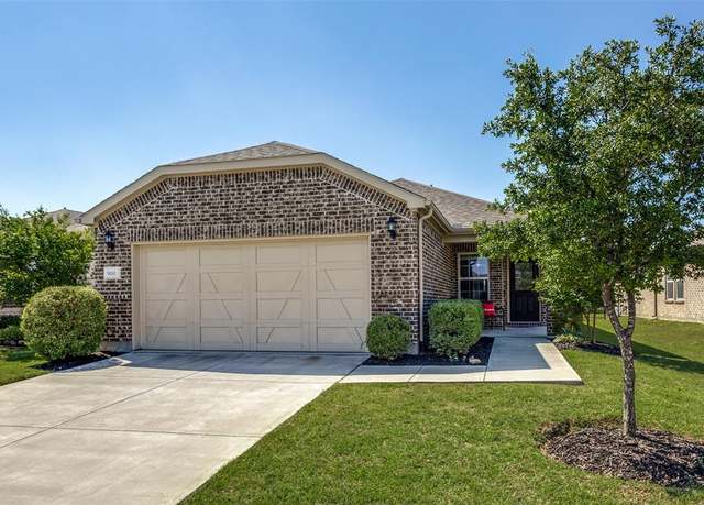 Property at 900 Hidden Eddy Dr, Mckinney, TX 75071, 2 beds, 2 baths