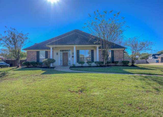 Property at 510 Weavers Way, Bossier City, LA 71111, 4 beds, 3 baths