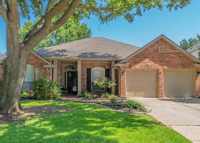Property at 3207 Arcadia Dr, Arlington, TX 76017, 4 beds, 2 baths