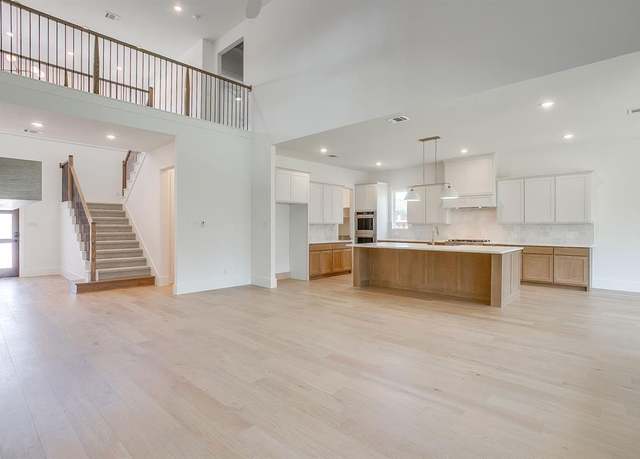 Property at 8504 Lacey Rd, North Richland Hills, TX 76182, 5 beds, 4.5 baths