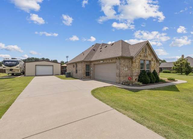 Property at 2220 Kandy Ln, Kaufman, TX 75142, 4 beds, 2.5 baths