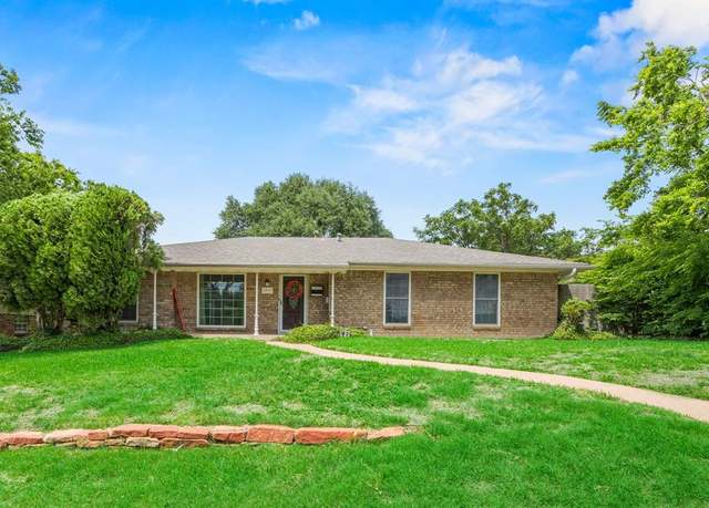 Property at 1411 Reynoldston Ln, Dallas, TX 75232, 3 beds, 2 baths