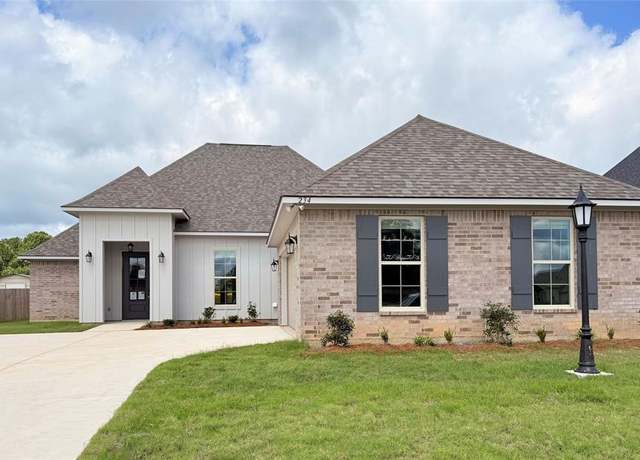 Property at 234 Woodcrest Dr, Stonewall, LA 71078, 4 beds, 3 baths